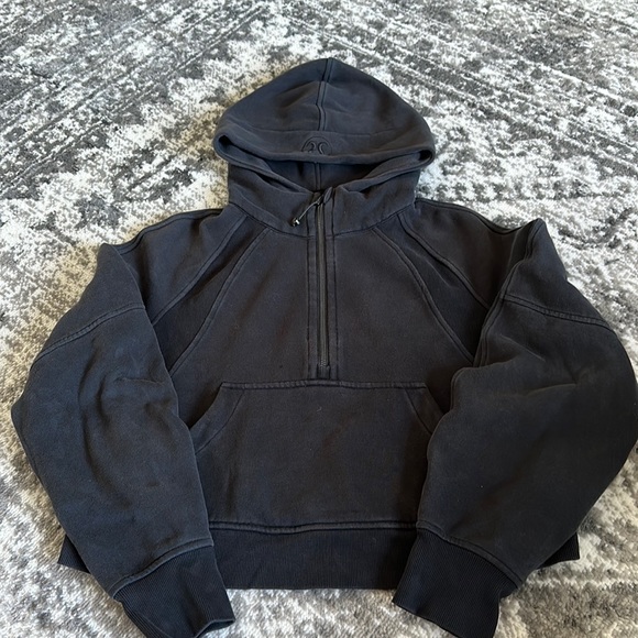 lululemon athletica Tops - Lululemon Cropped Scuba Hoodie